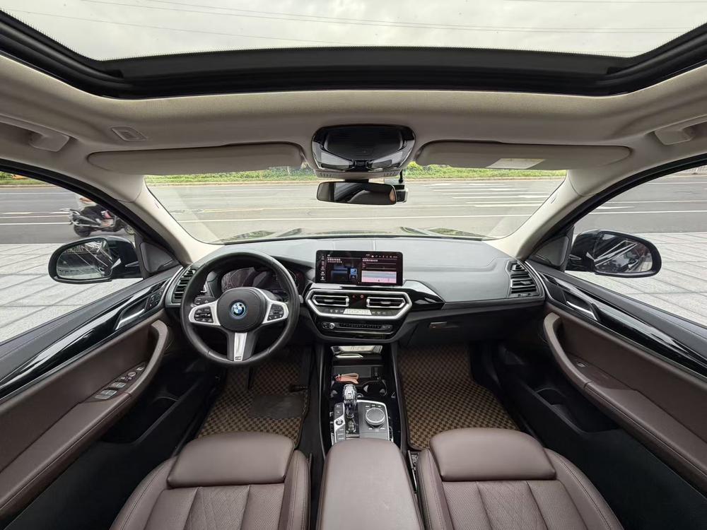 BMW BMW iX3