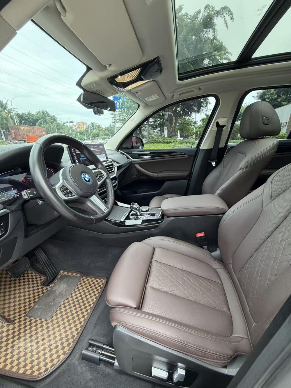 BMW BMW iX3
