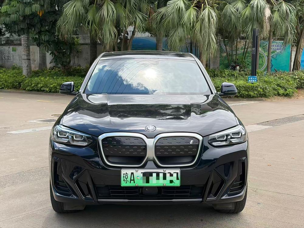 BMW BMW iX3