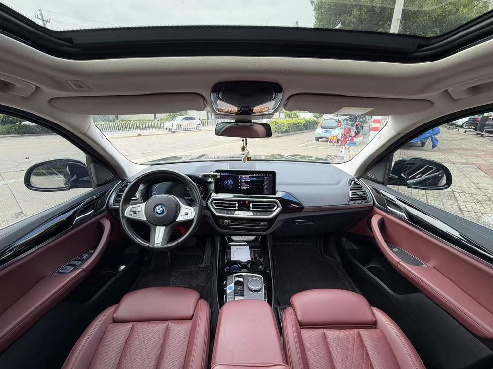 BMW BMW iX3