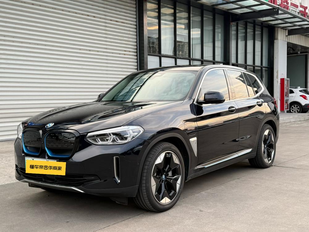 BMW BMW iX3