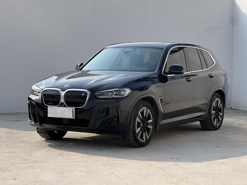BMW BMW iX3
