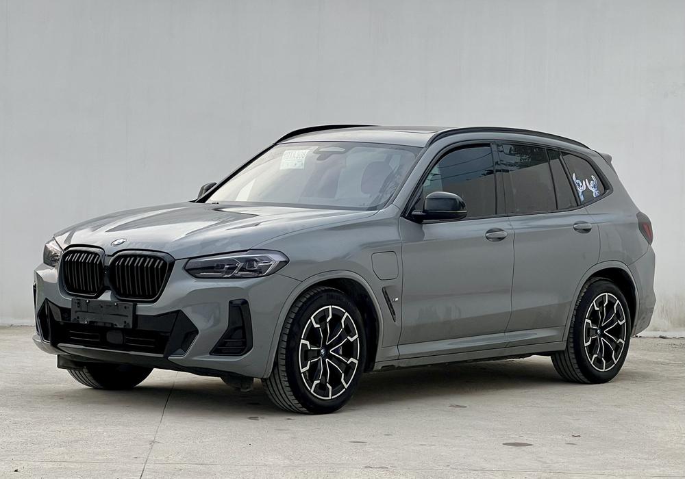 BMW BMW iX3
