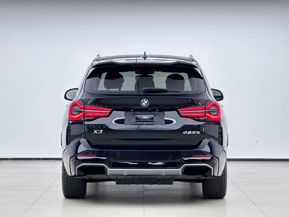 BMW BMW iX3