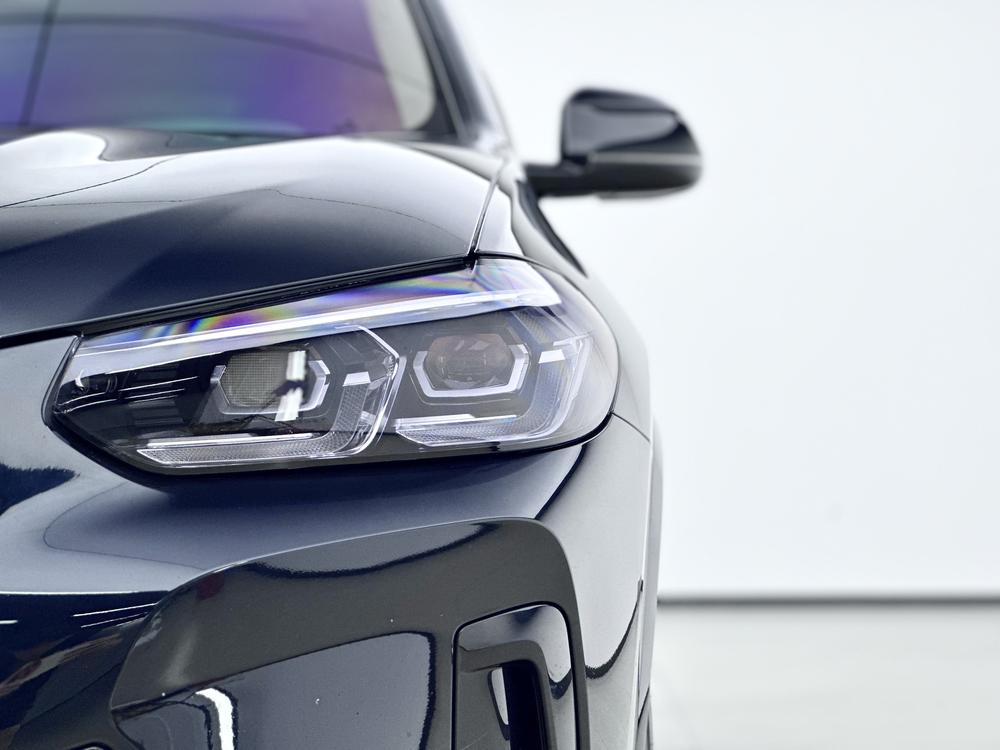 BMW BMW iX3