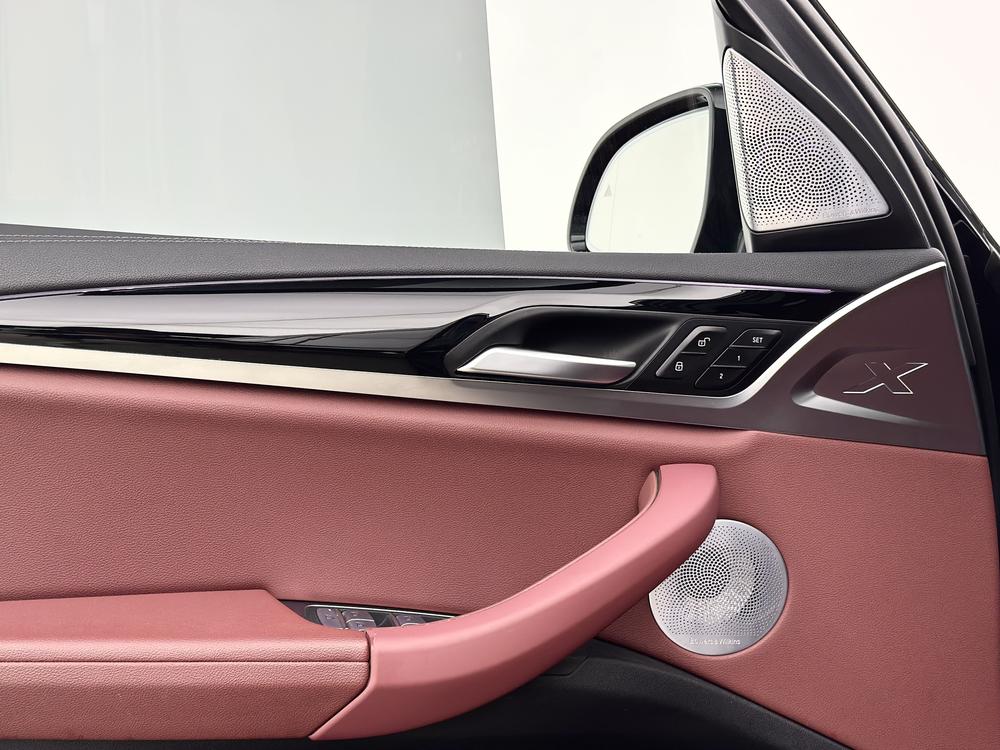 BMW BMW iX3