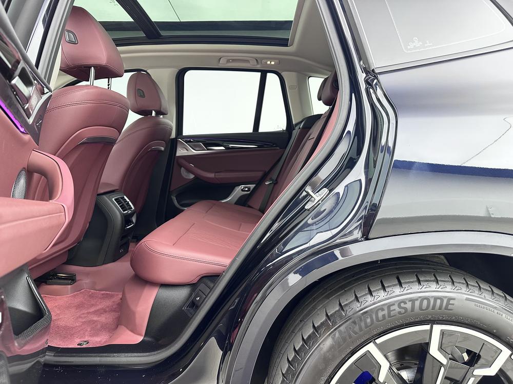 BMW BMW iX3