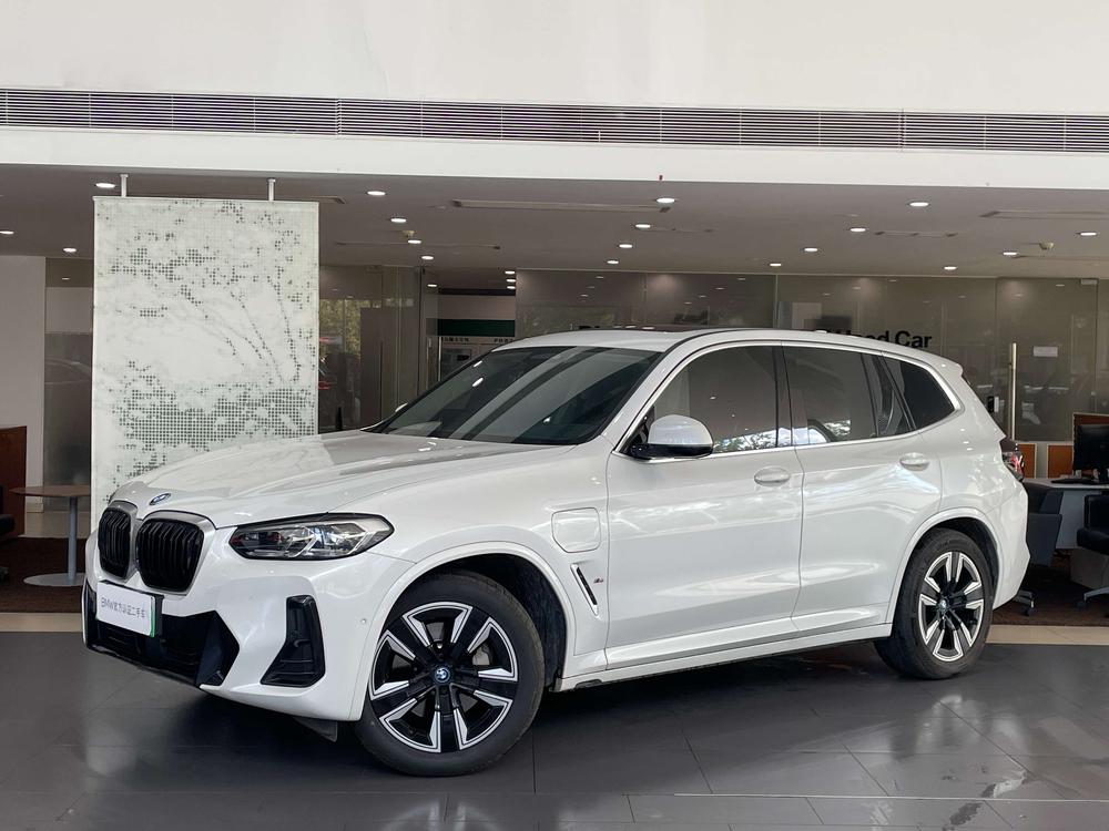 BMW BMW iX3