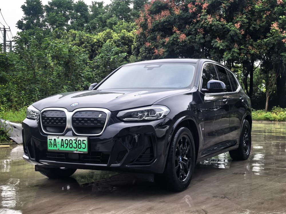 BMW BMW iX3