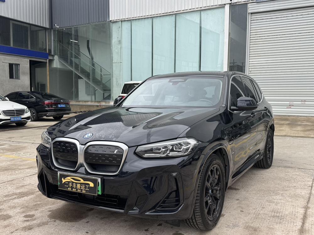 BMW BMW iX3