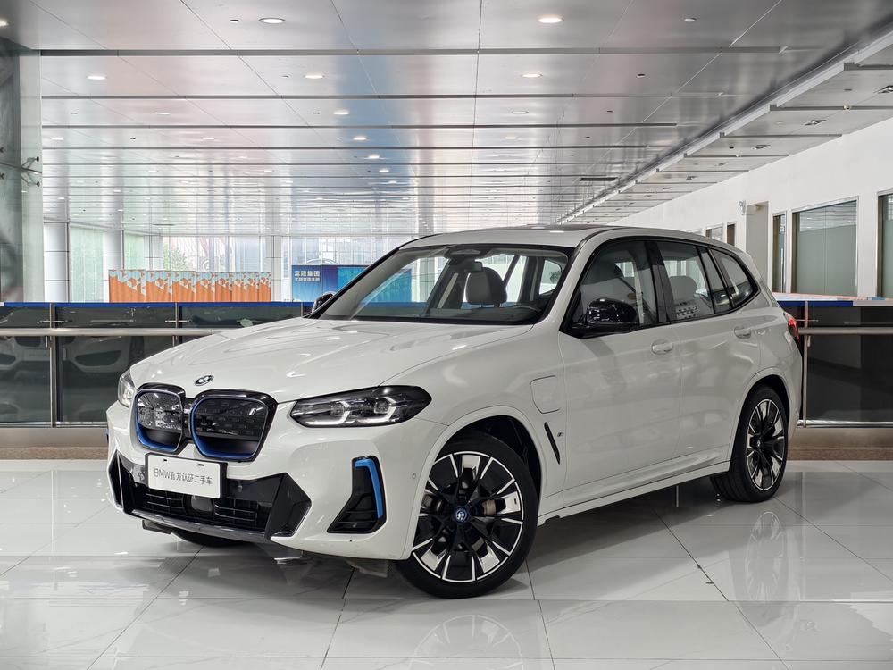 BMW BMW iX3