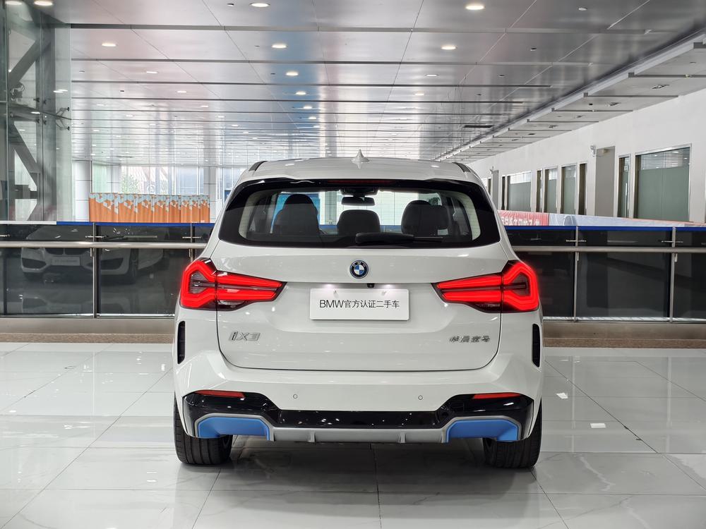 BMW BMW iX3
