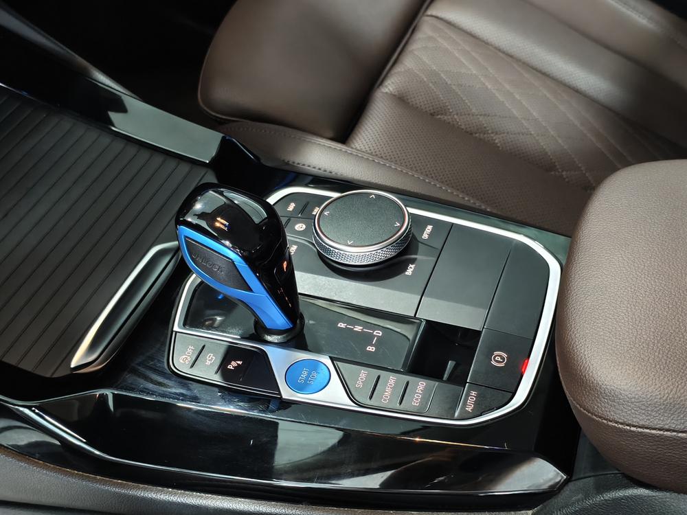 BMW BMW iX3