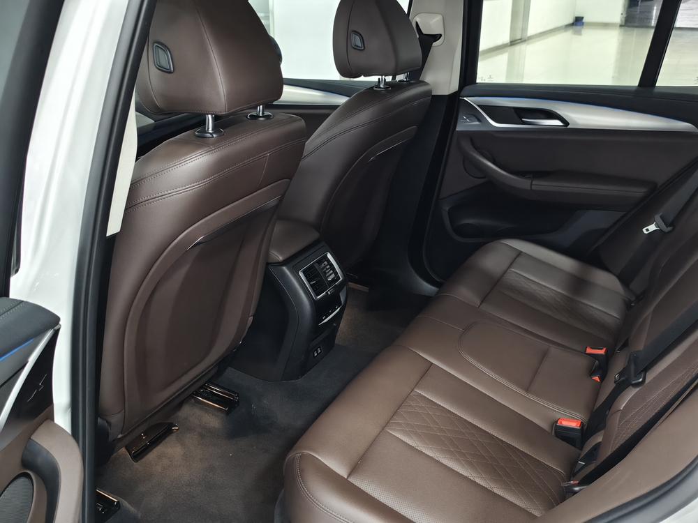 BMW BMW iX3