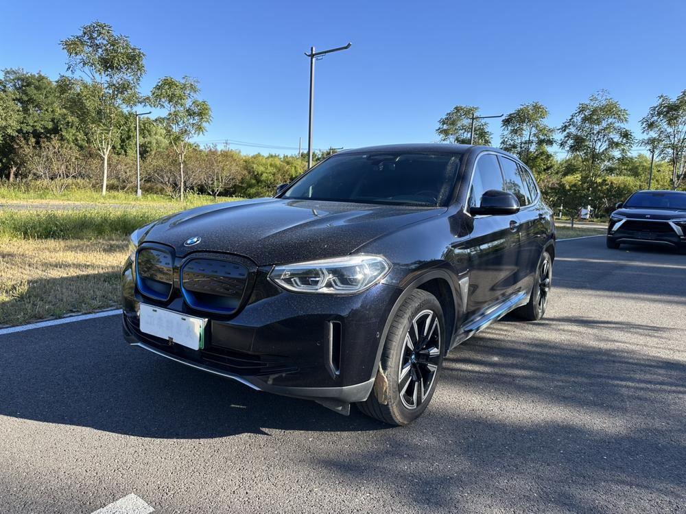 BMW BMW iX3