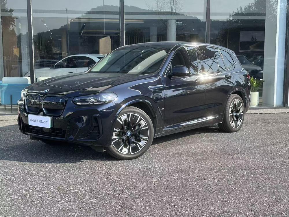 BMW BMW iX3