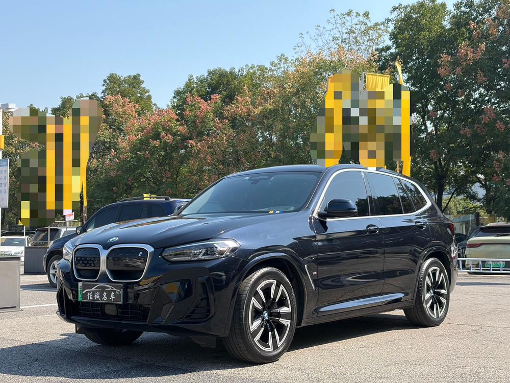 BMW BMW iX3