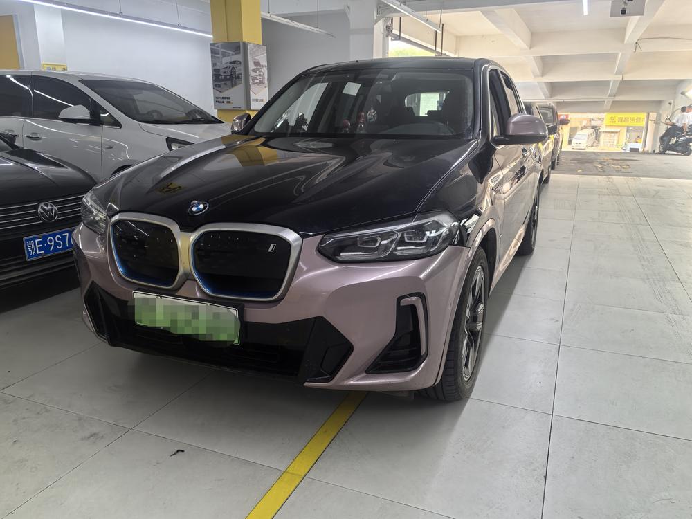 BMW BMW iX3
