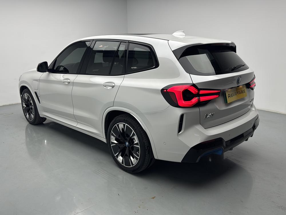 BMW BMW iX3
