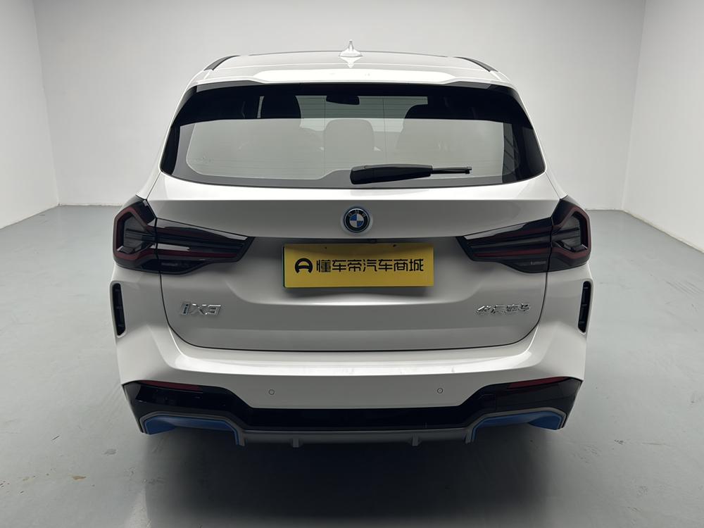 BMW BMW iX3