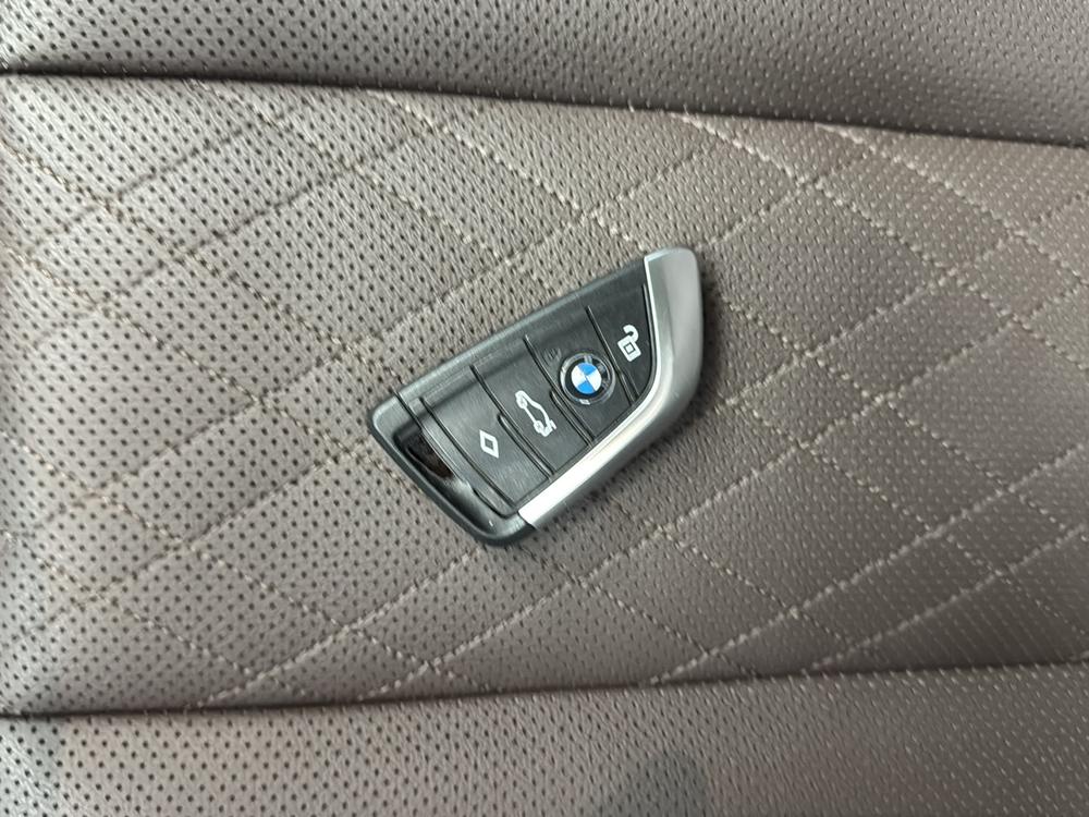 BMW BMW iX3