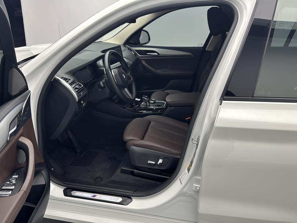 BMW BMW iX3