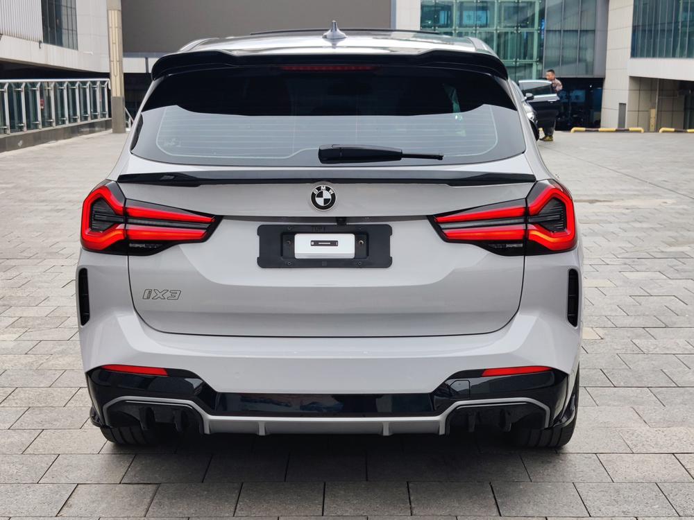 BMW BMW iX3