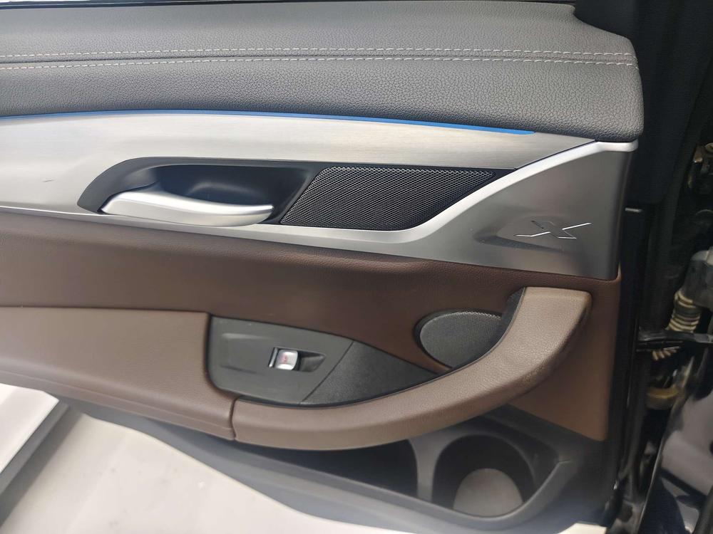 BMW BMW iX3