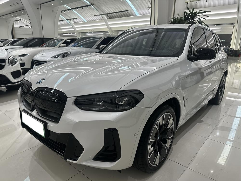 BMW BMW iX3