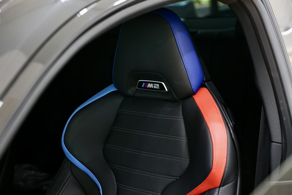 BMW BMW M2