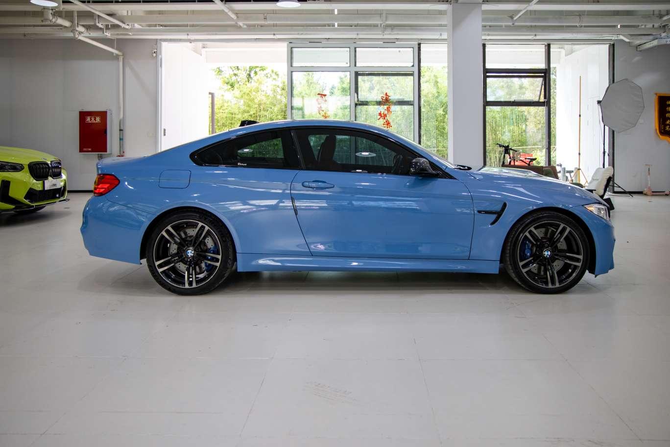 BMW BMW M4