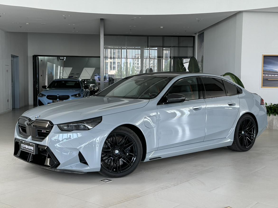 BMW BMW M5 PHEV