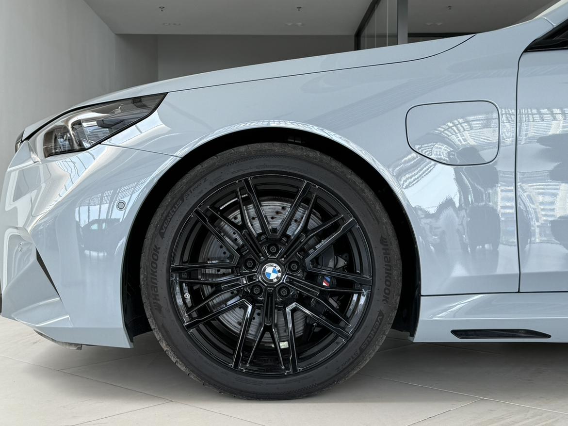 BMW BMW M5 PHEV