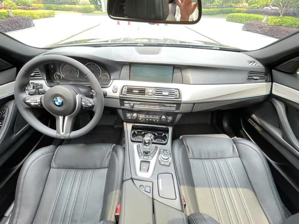 BMW BMW M5