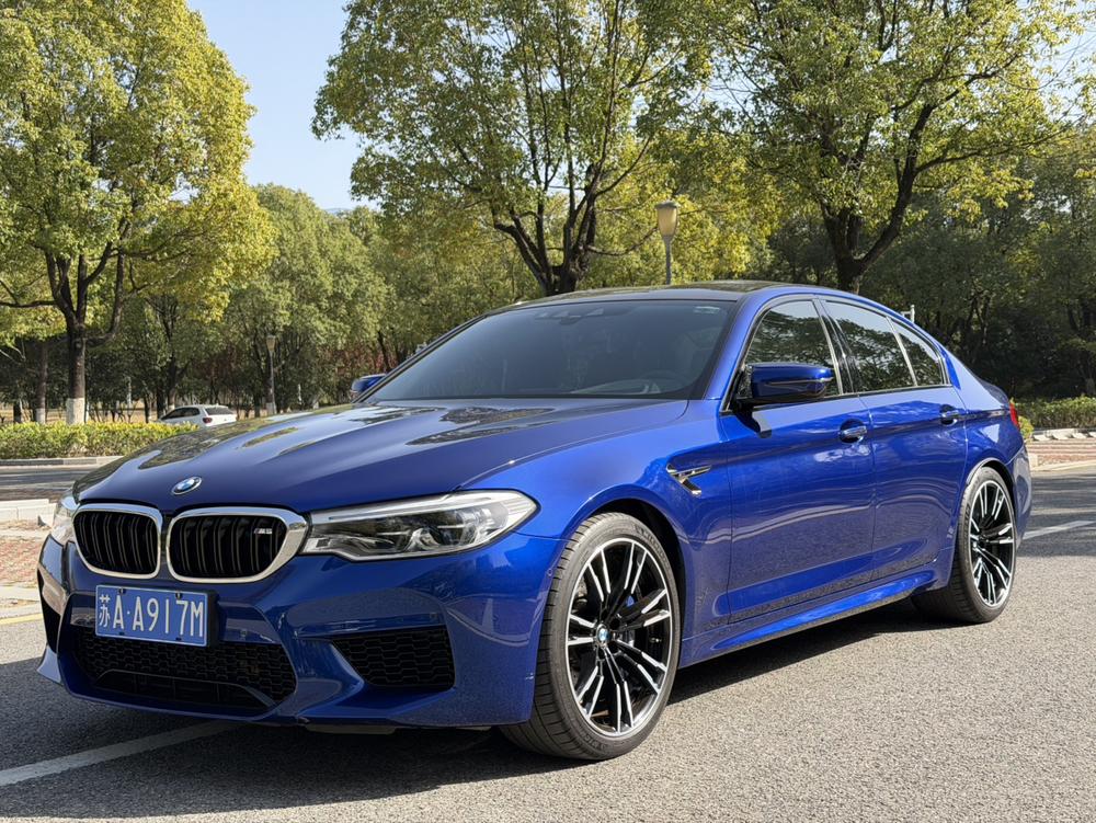 BMW BMW M5