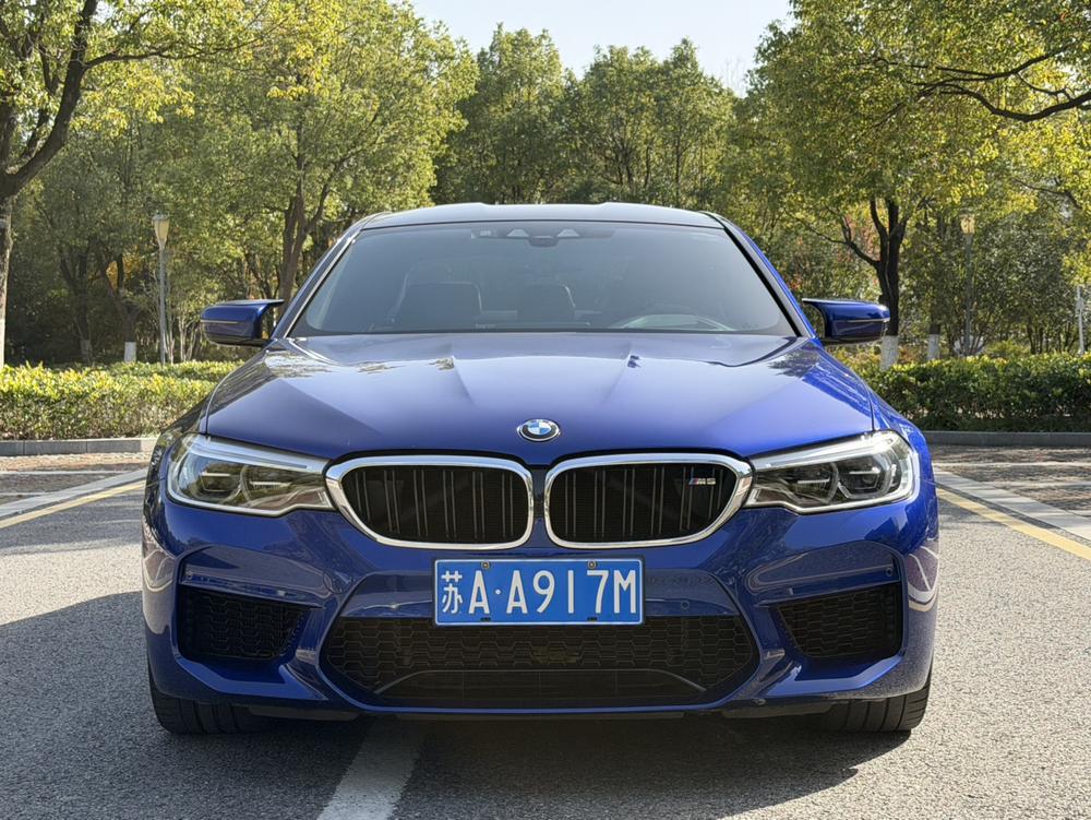 BMW BMW M5