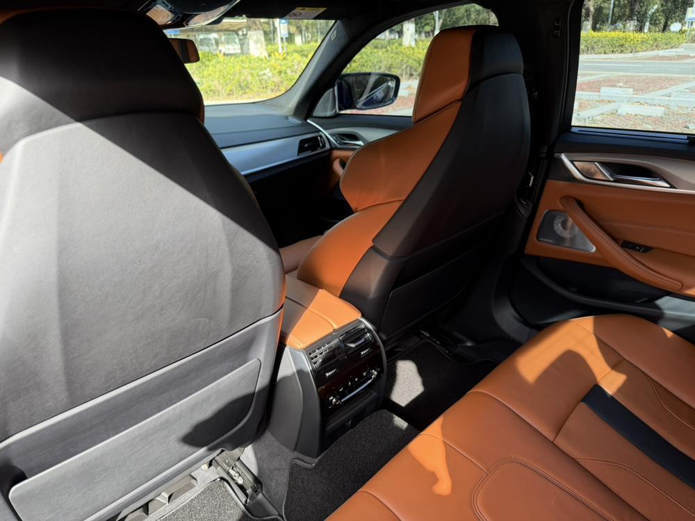 BMW BMW M5