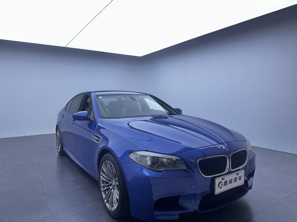 BMW BMW M5
