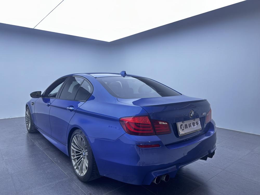 BMW BMW M5