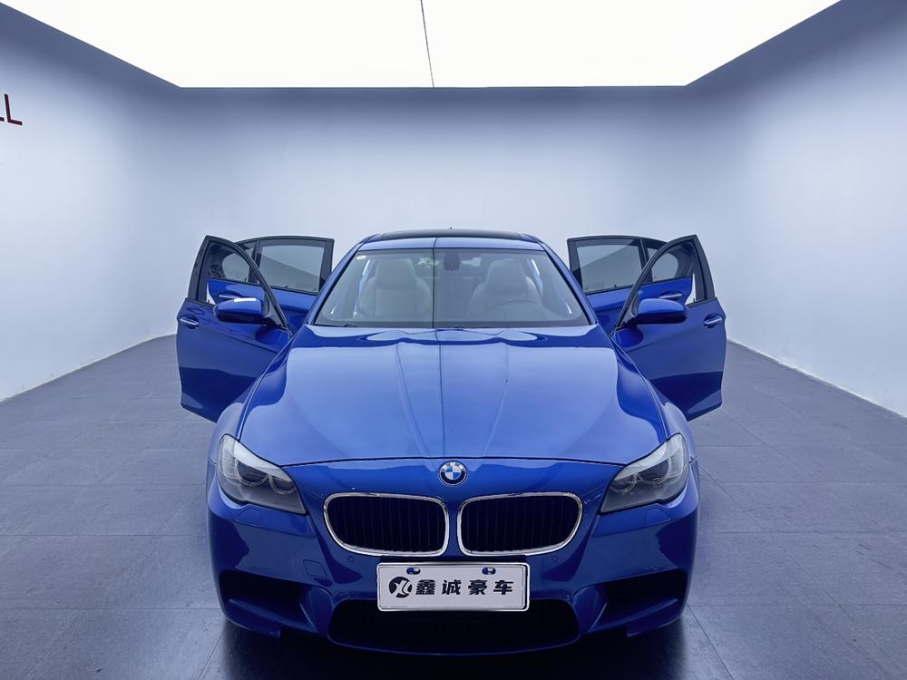 BMW BMW M5