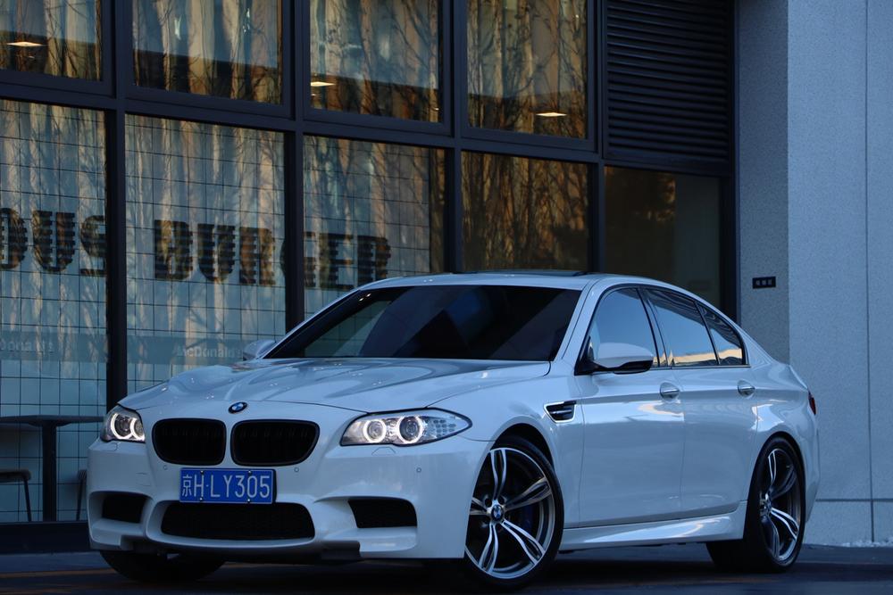 BMW BMW M5