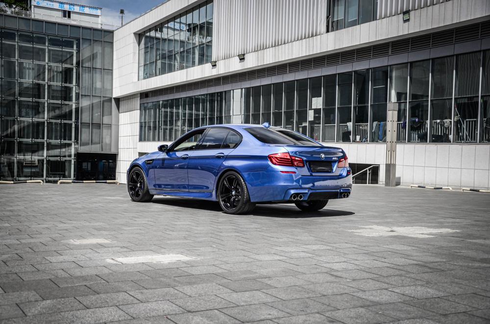 BMW BMW M5