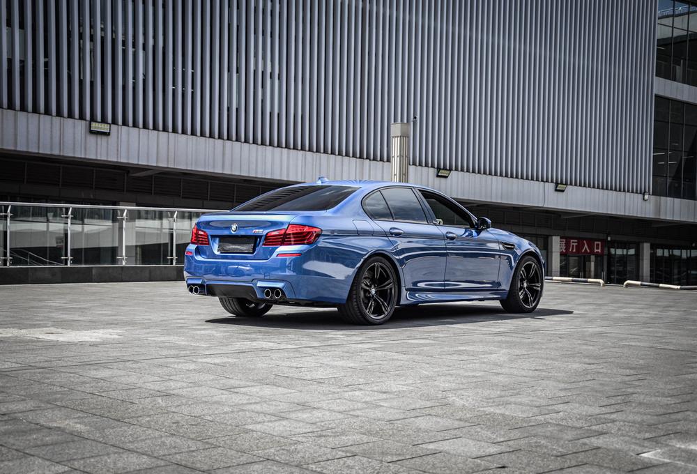 BMW BMW M5