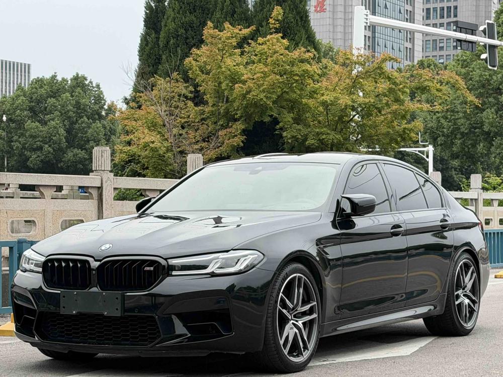 BMW BMW M5