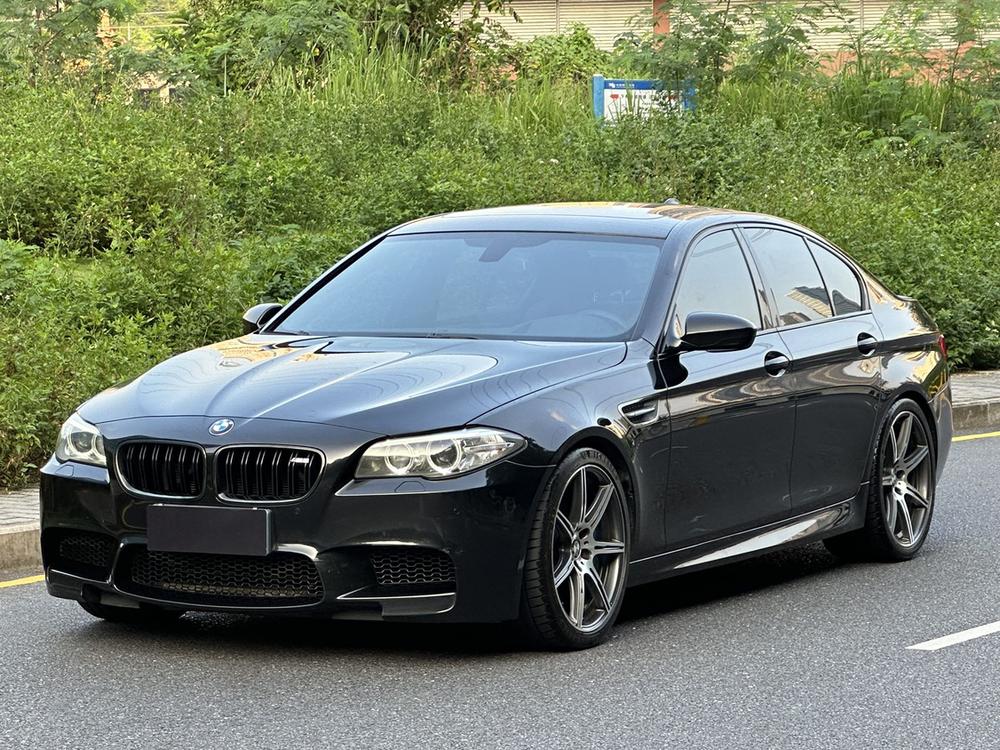 BMW BMW M5