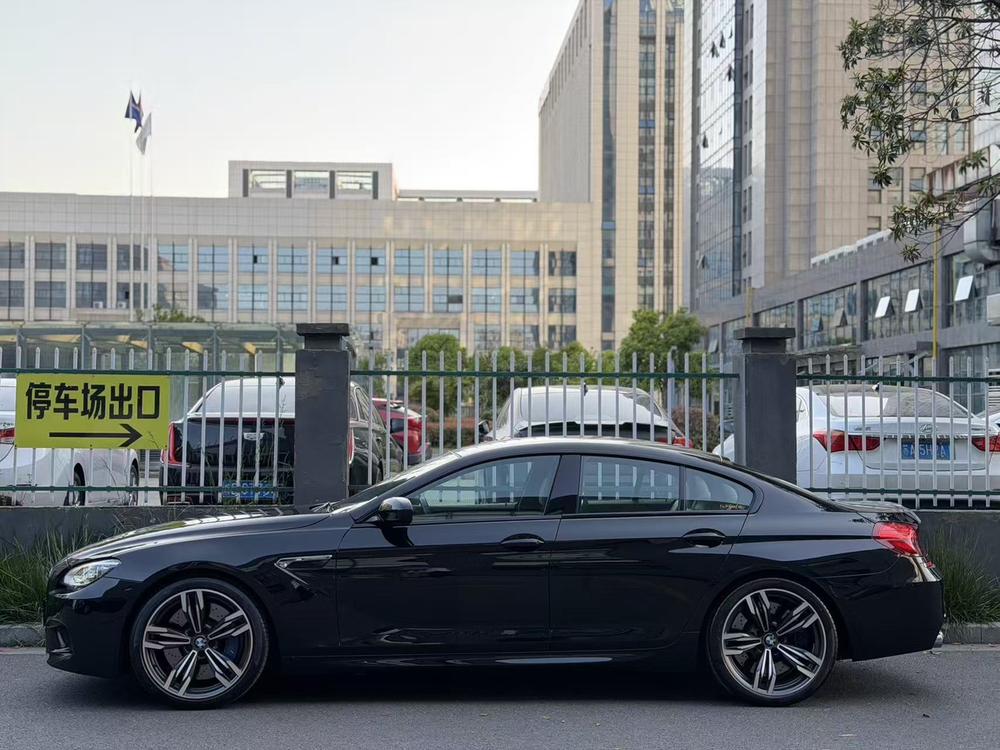 BMW BMW M6