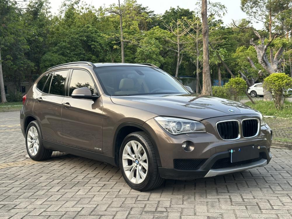 BMW BMW X1 (Import)