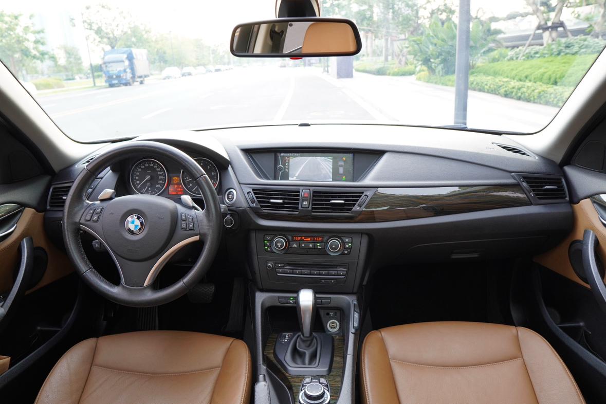 BMW BMW X1 (Import)