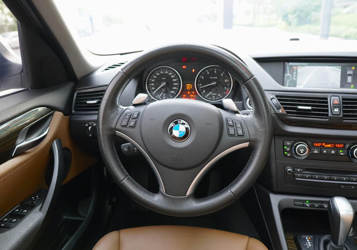 BMW BMW X1 (Import)