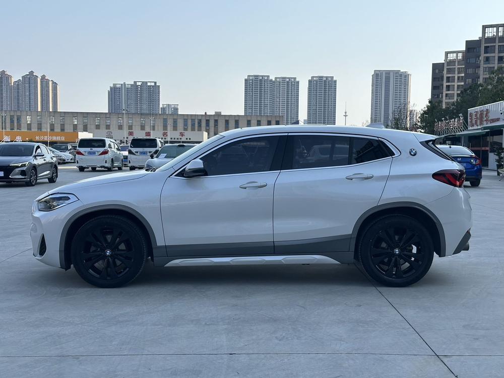 BMW BMW X2